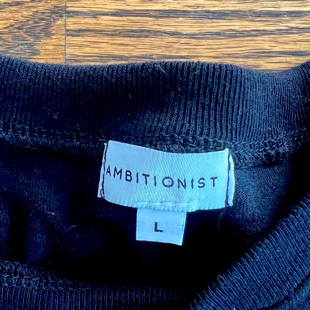 Ambitions boxy t-shirt bodysuit Black size L.